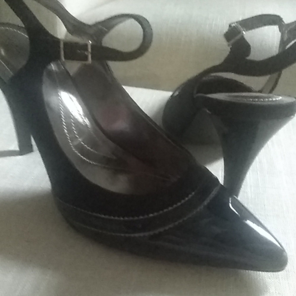 Shoes new with out tags